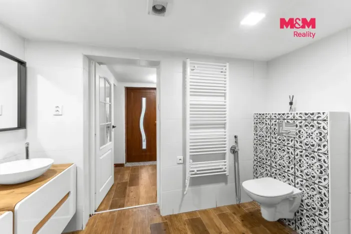 Prodej rodinného domu, Peruc - Černochov, 288 m2