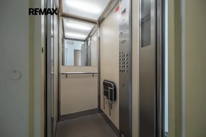 Prodej bytu 2+kk, Praha - Žižkov, Pod lipami, 45 m2