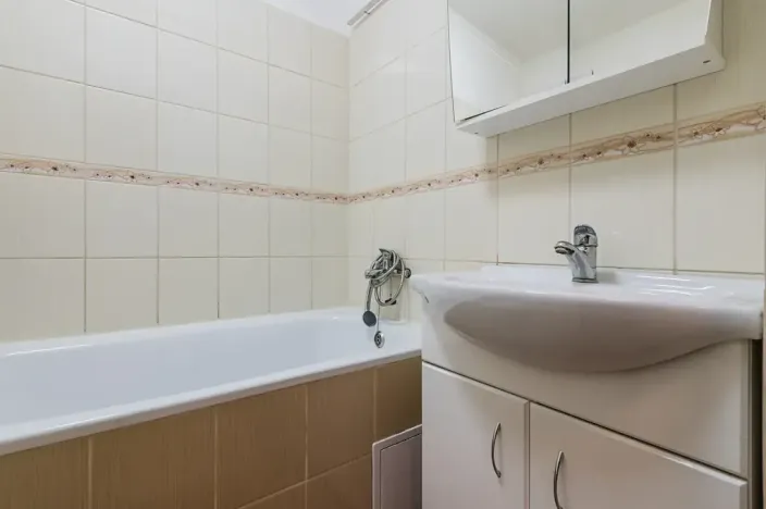 Prodej bytu 2+1, Kolín, Na Magistrále, 52 m2
