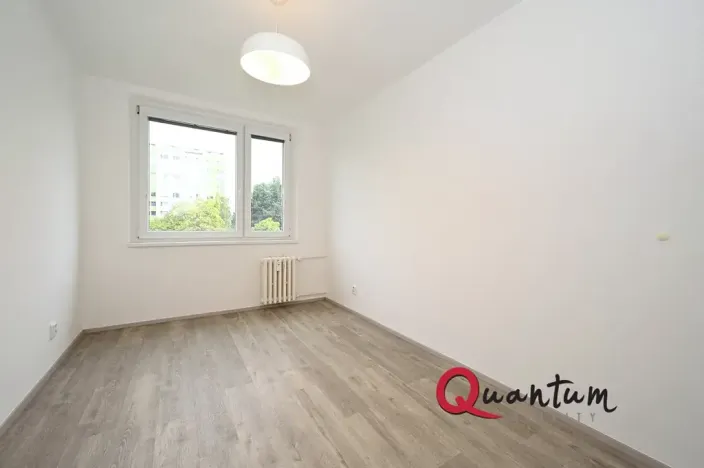 Pronájem bytu 2+kk, Praha - Žižkov, Roháčova, 43 m2