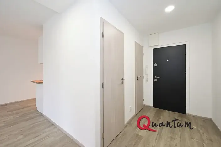 Pronájem bytu 2+kk, Praha - Žižkov, Roháčova, 43 m2