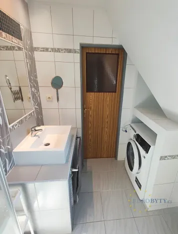 Pronájem bytu 2+1, Praha - Stodůlky, Šafránkova, 70 m2