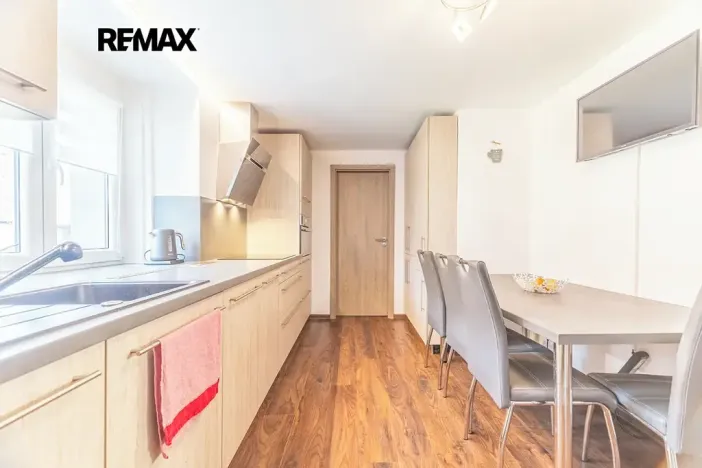 Prodej rodinného domu, Karlova Ves, 160 m2