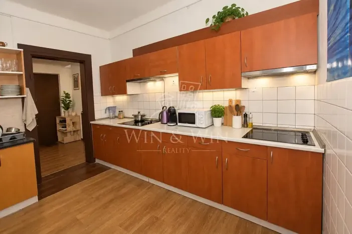 Pronájem ubytování, Praha - Horní Počernice, Lukavecká, 550 m2