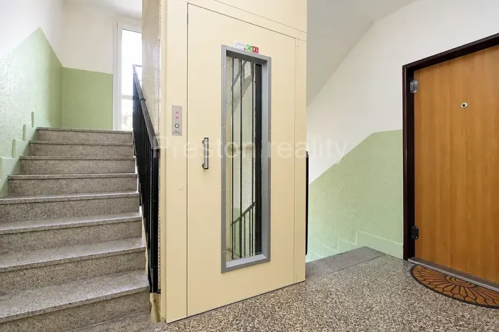 Pronájem bytu 2+1, Pardubice, Na Drážce, 50 m2
