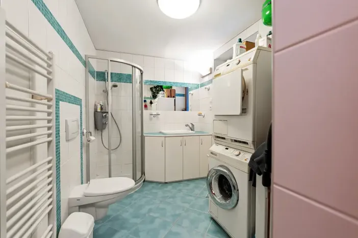 Prodej rodinného domu, Praha - Kyje, Sklenská, 200 m2