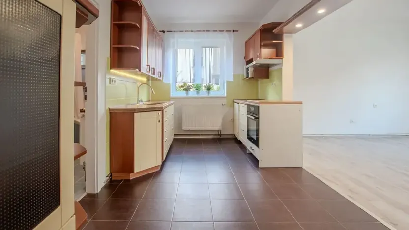 Pronájem bytu 2+kk, Poděbrady, Štítného, 65 m2