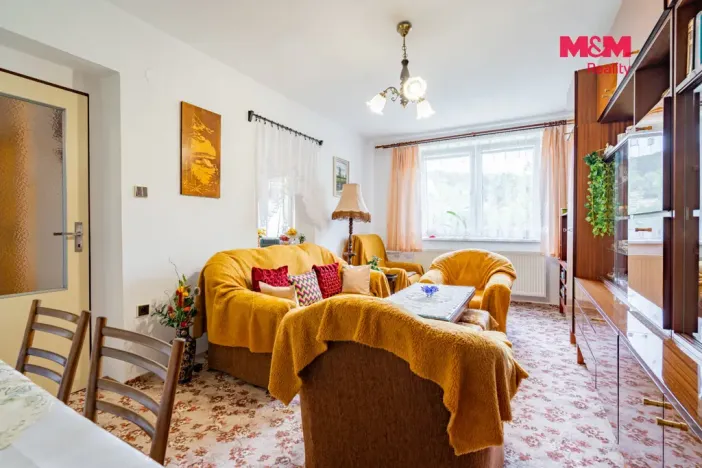 Prodej bytu 3+1, Brloh, 69 m2