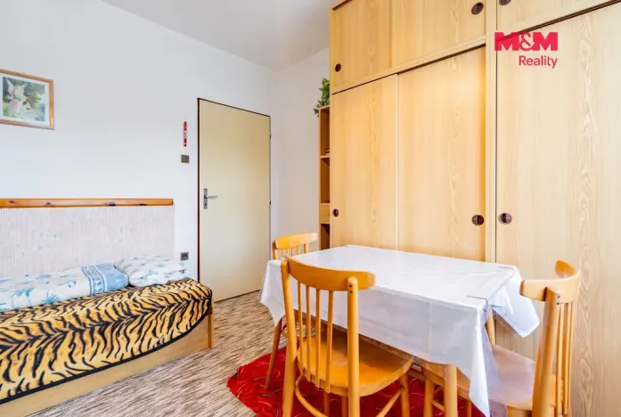 Prodej bytu 3+1, Brloh, 69 m2