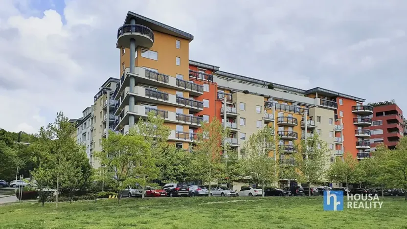 Pronájem bytu 2+kk, Praha - Vysočany, Nepilova, 50 m2