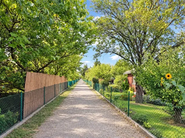 Prodej zahrady, Praha - Kyje, Manželů Dostálových, 358 m2
