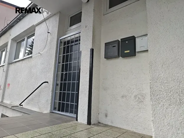 Pronájem kanceláře, Praha - Malešice, 65 m2