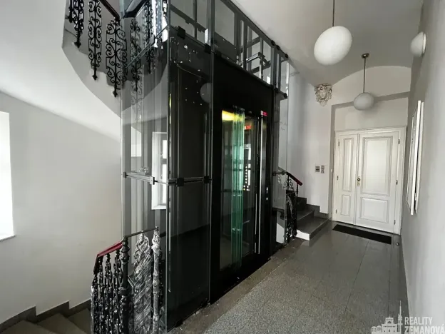Pronájem kanceláře, Praha - Nové Město, Rumunská, 25 m2