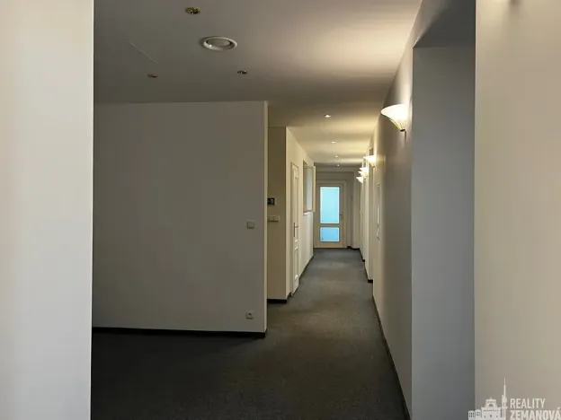 Pronájem kanceláře, Praha - Nové Město, Rumunská, 25 m2