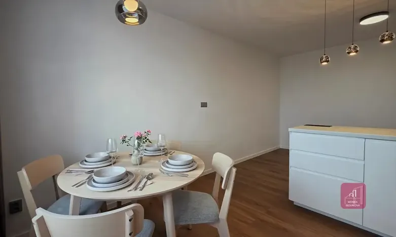Prodej bytu 4+kk, Mokrá-Horákov, 72 m2