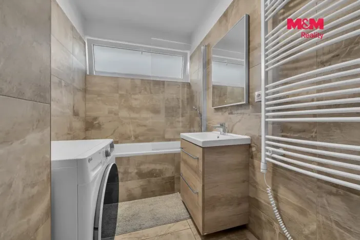 Pronájem bytu 2+kk, Pardubice - Zelené Předměstí, Pod Vinicí, 58 m2