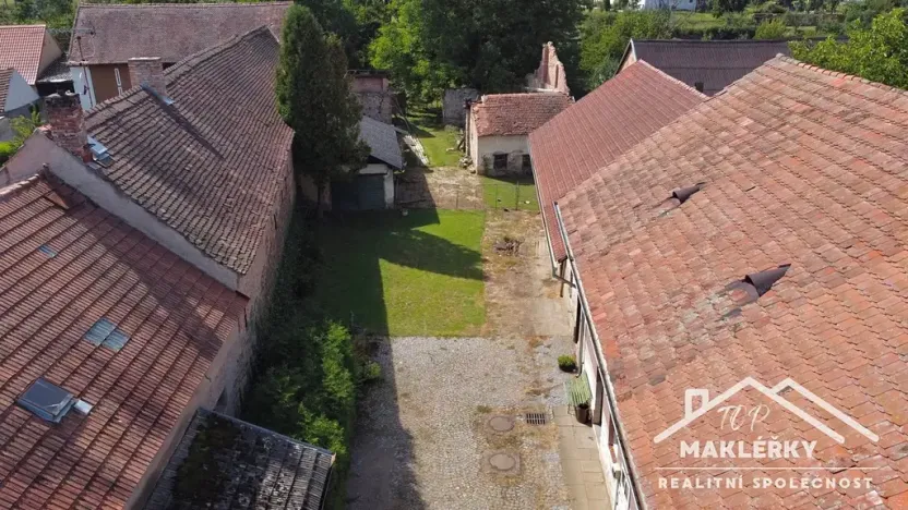 Prodej zemědělské usedlosti, Močovice, 168 m2