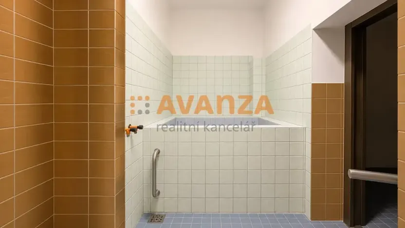 Prodej kanceláře, Děčín, Riegrova, 1200 m2
