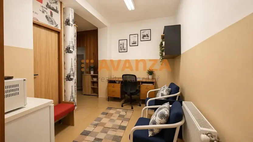 Prodej kanceláře, Děčín, Riegrova, 1200 m2