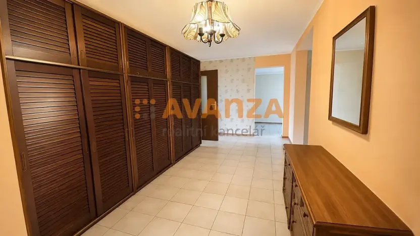 Prodej kanceláře, Děčín, Riegrova, 1200 m2