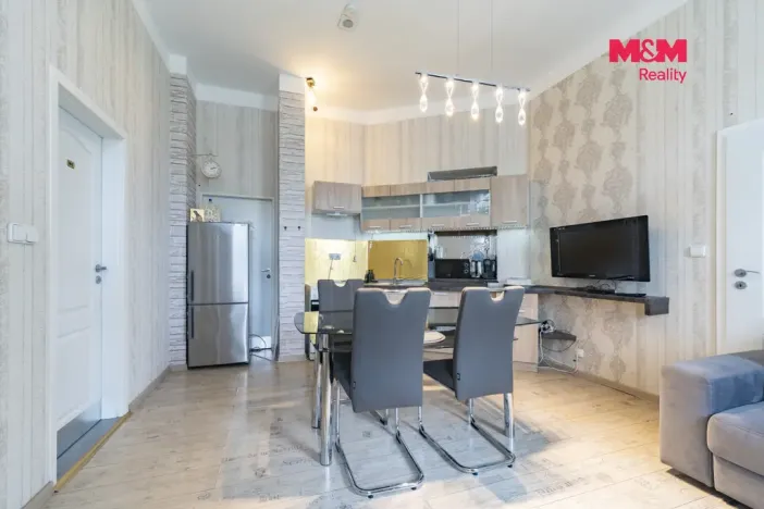 Prodej bytu 5+1, Karlovy Vary, nábřeží Jana Palacha, 340 m2