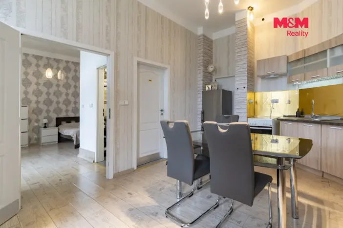 Prodej bytu 5+1, Karlovy Vary, nábřeží Jana Palacha, 340 m2