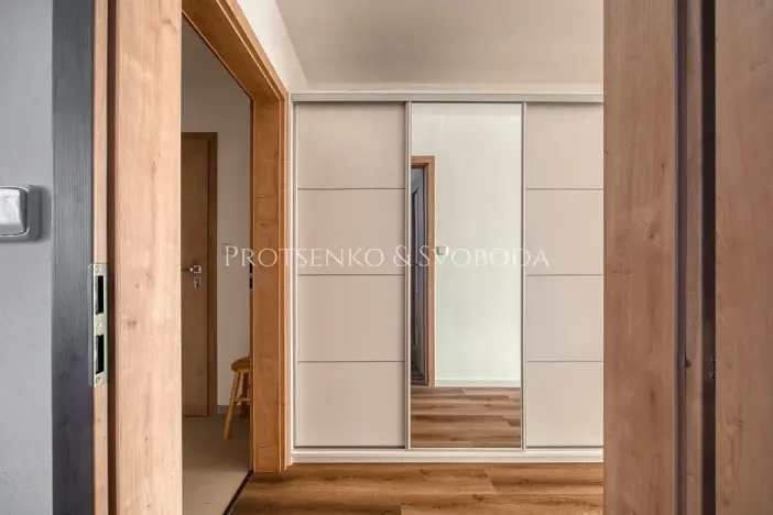 Prodej rodinného domu, Kamenice nad Lipou, Dobšova, 215 m2