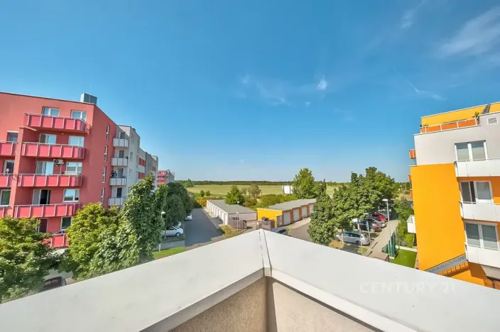 Pronájem bytu 1+kk, Praha - Kyje, Sicherova, 33 m2