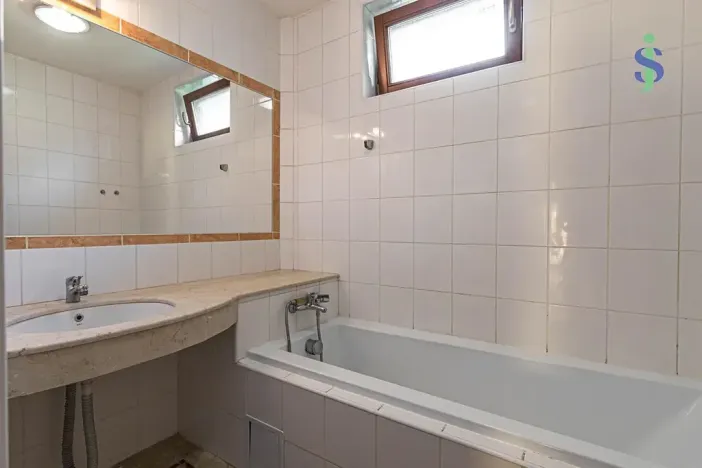 Pronájem rodinného domu, Praha - Kyje, Černičná, 150 m2