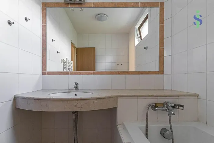 Pronájem rodinného domu, Praha - Kyje, Černičná, 150 m2