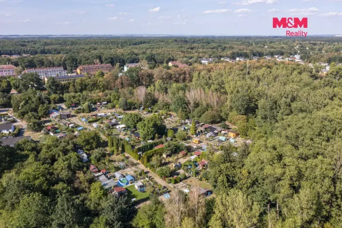 Prodej zahrady, Rybitví, 185 m2