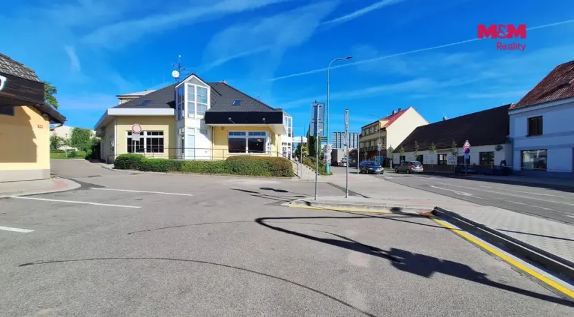 Pronájem obchodního prostoru, Chlumec nad Cidlinou - Chlumec nad Cidlinou IV, Kozelkova, 24 m2