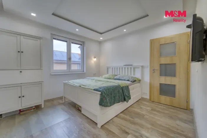 Prodej rodinného domu, Zápy, 181 m2