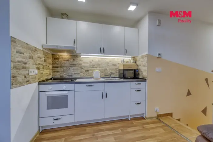 Prodej rodinného domu, Zápy, 181 m2