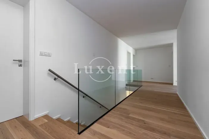 Prodej rodinného domu, Velké Popovice, Malostranská, 350 m2