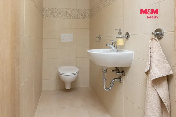 Prodej činžovního domu, Dříteč, 122 m2