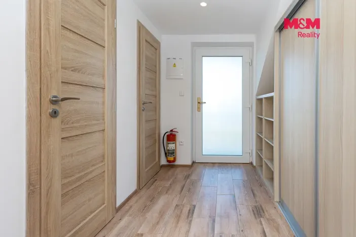 Prodej činžovního domu, Dříteč, 122 m2