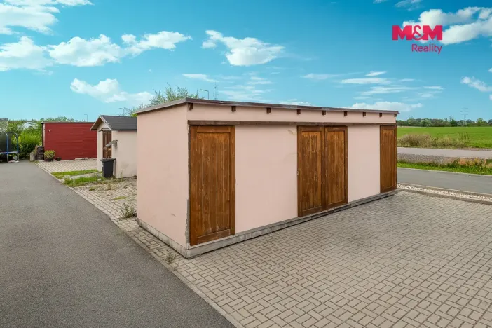 Prodej činžovního domu, Dříteč, 122 m2