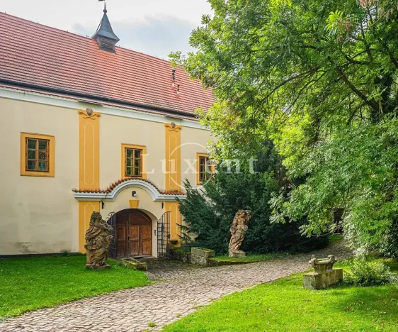 Prodej domu, Třebotov, U Tvrze, 2500 m2