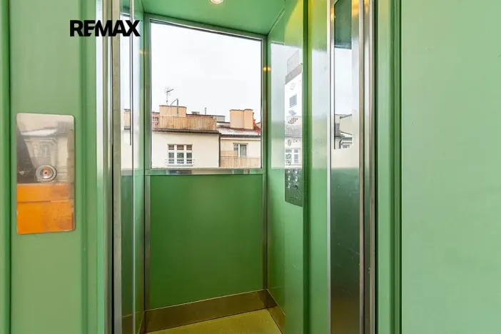 Prodej bytu 3+kk, Praha - Holešovice, Dobrovského, 107 m2
