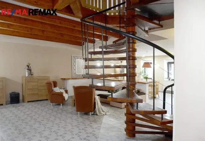Prodej ubytování, Volary, K. V. Raise, 392 m2