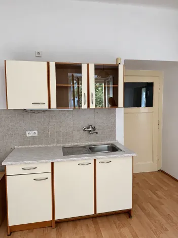 Pronájem bytu 1+kk, Praha - Vršovice, K louži, 32 m2
