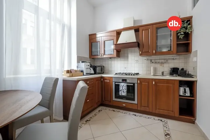 Prodej bytu 1+1, Karlovy Vary, Raisova, 44 m2