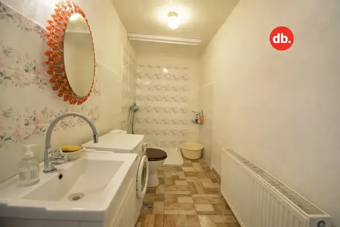 Prodej rodinného domu, Toužim, Farní, 200 m2