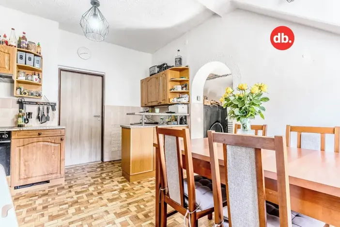 Prodej vícegeneračního domu, Karlovy Vary, K Přehradě, 568 m2