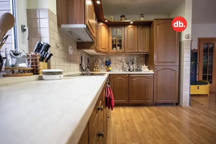 Prodej rodinného domu, Karlovy Vary, Vančurova, 260 m2