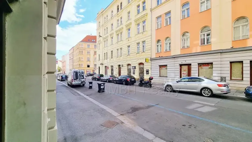 Pronájem obchodního prostoru, Praha, Bořivojova, 49 m2