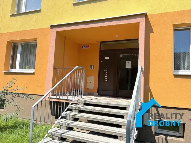 Pronájem bytu 1+kk, Děčín, Slovanská, 22 m2