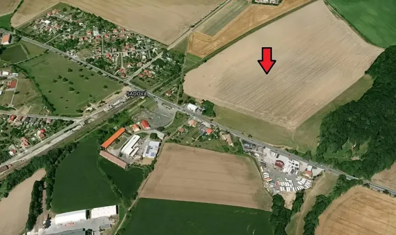 Prodej podílu pole, Sadová, 1144 m2