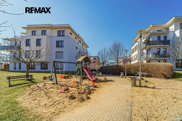 Pronájem bytu 2+kk, Slaný, Kybalova, 56 m2